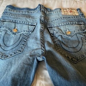 Mens True Religions Size 33 Straight Leg Jean